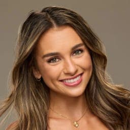 icon for Lyric Medeiros