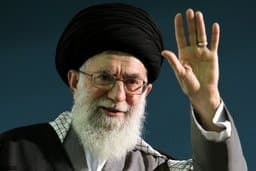 Odds of Khamenei out by January 31 over 30% on Sunday?