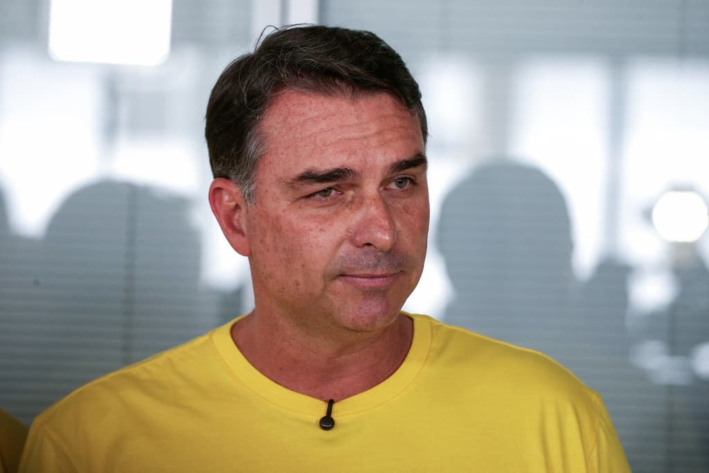 icon for Flávio Bolsonaro