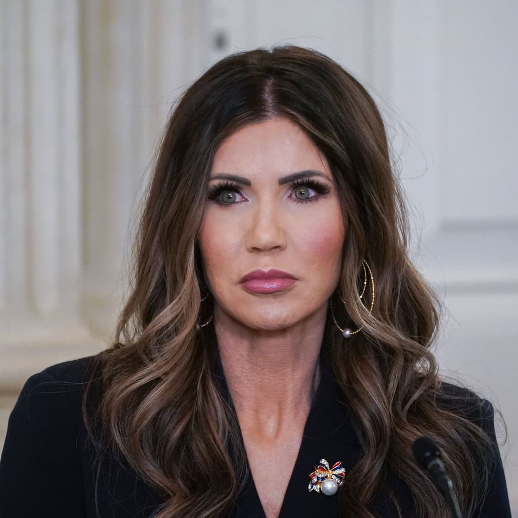 icon for Kristi Noem