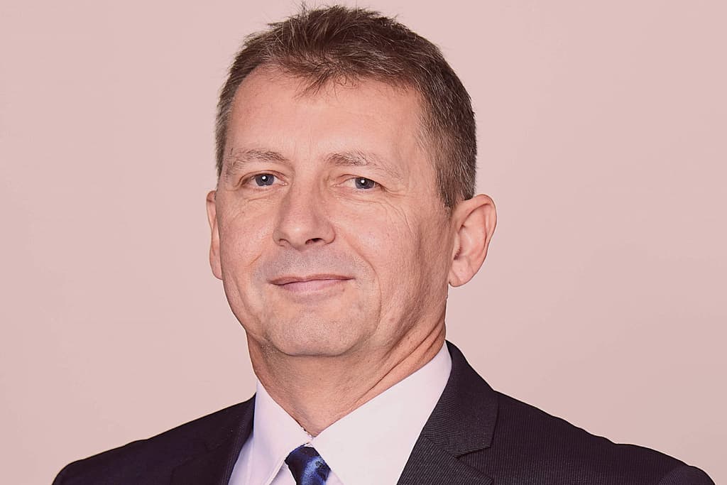 icon for Will Nicolas Lehrke win the next Hannover Region presidential election?