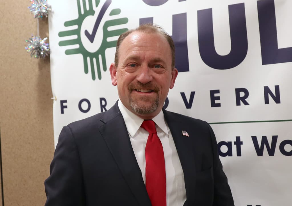 icon for Gregg Hull (R)